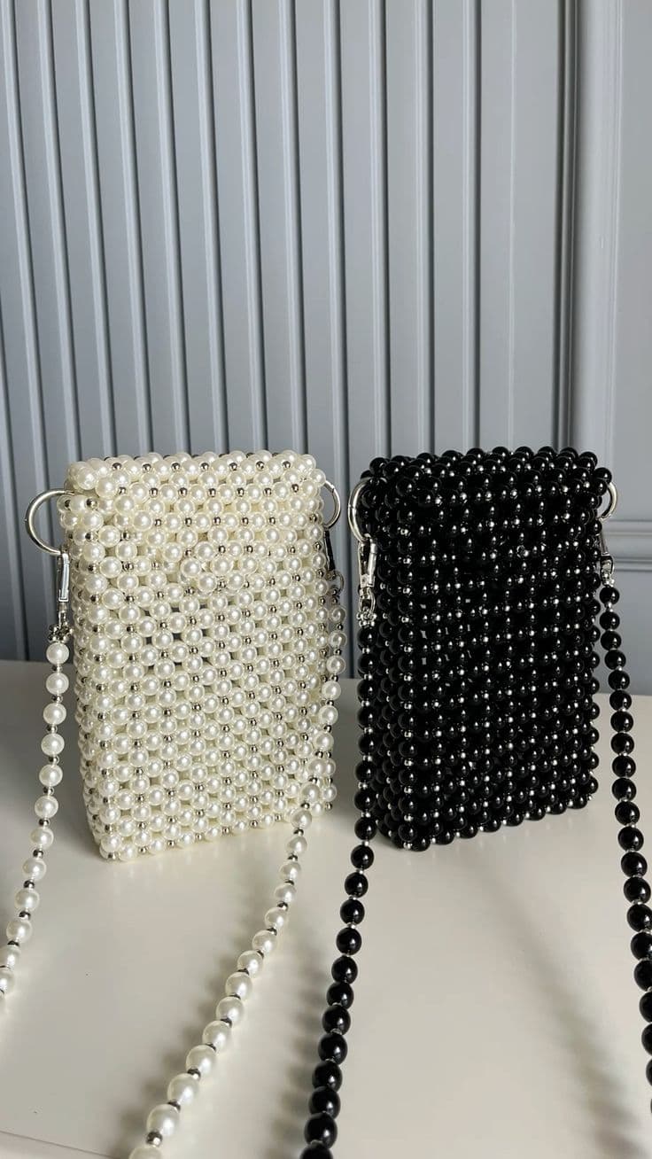 Beads phone bag