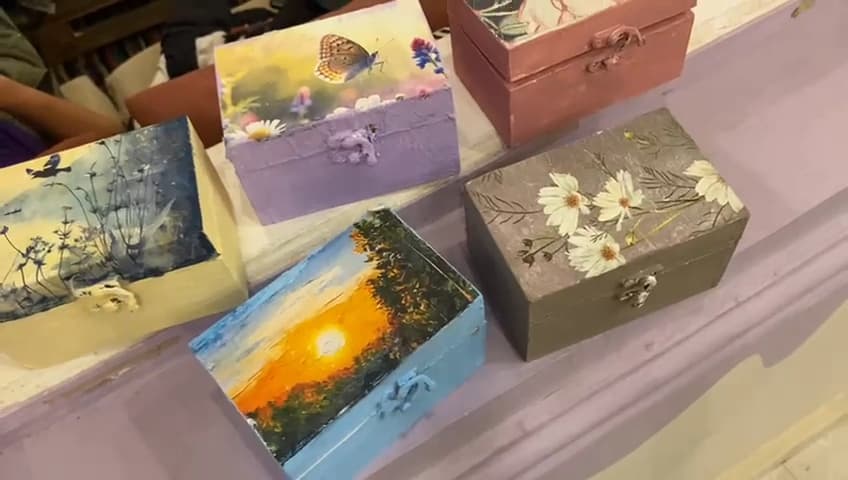 Decoupage